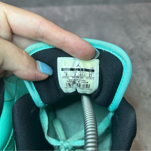 Nike Air Jordan 1 Low Hyper Turquoise 553558-304 Mens sz 9 - turquoise - Picture 6 of 6